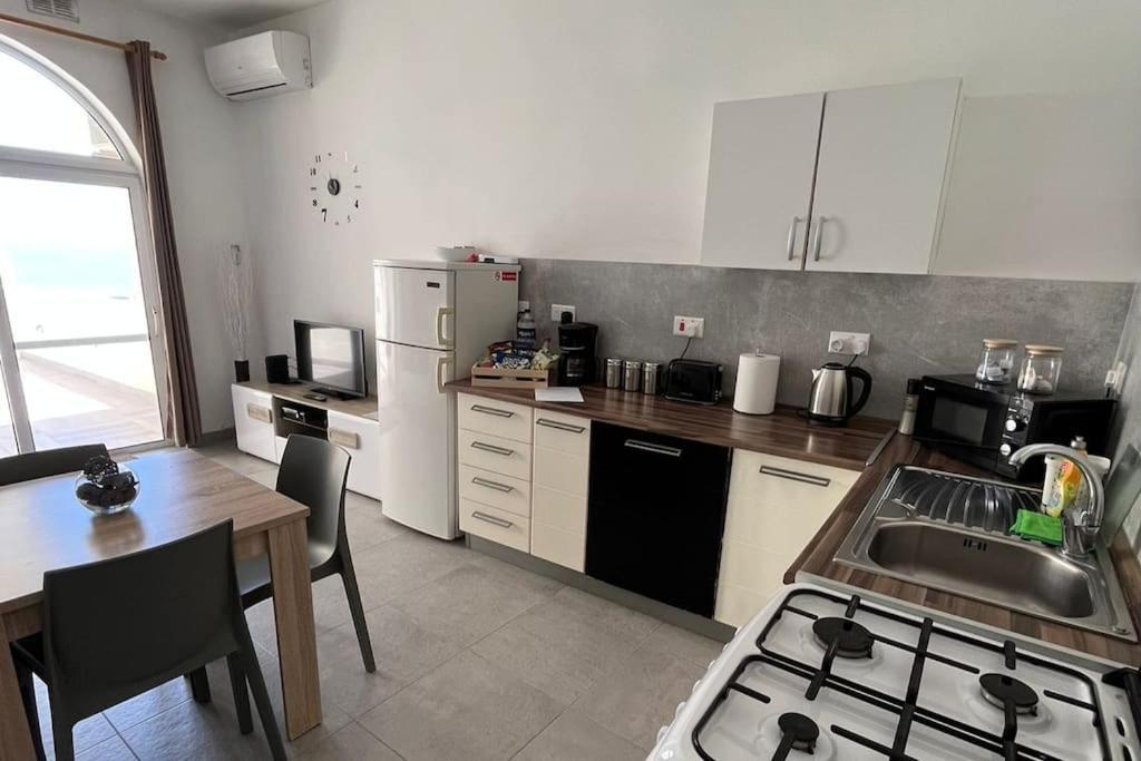 Serenity Sea-View Maisonette 마살폰 외부 사진